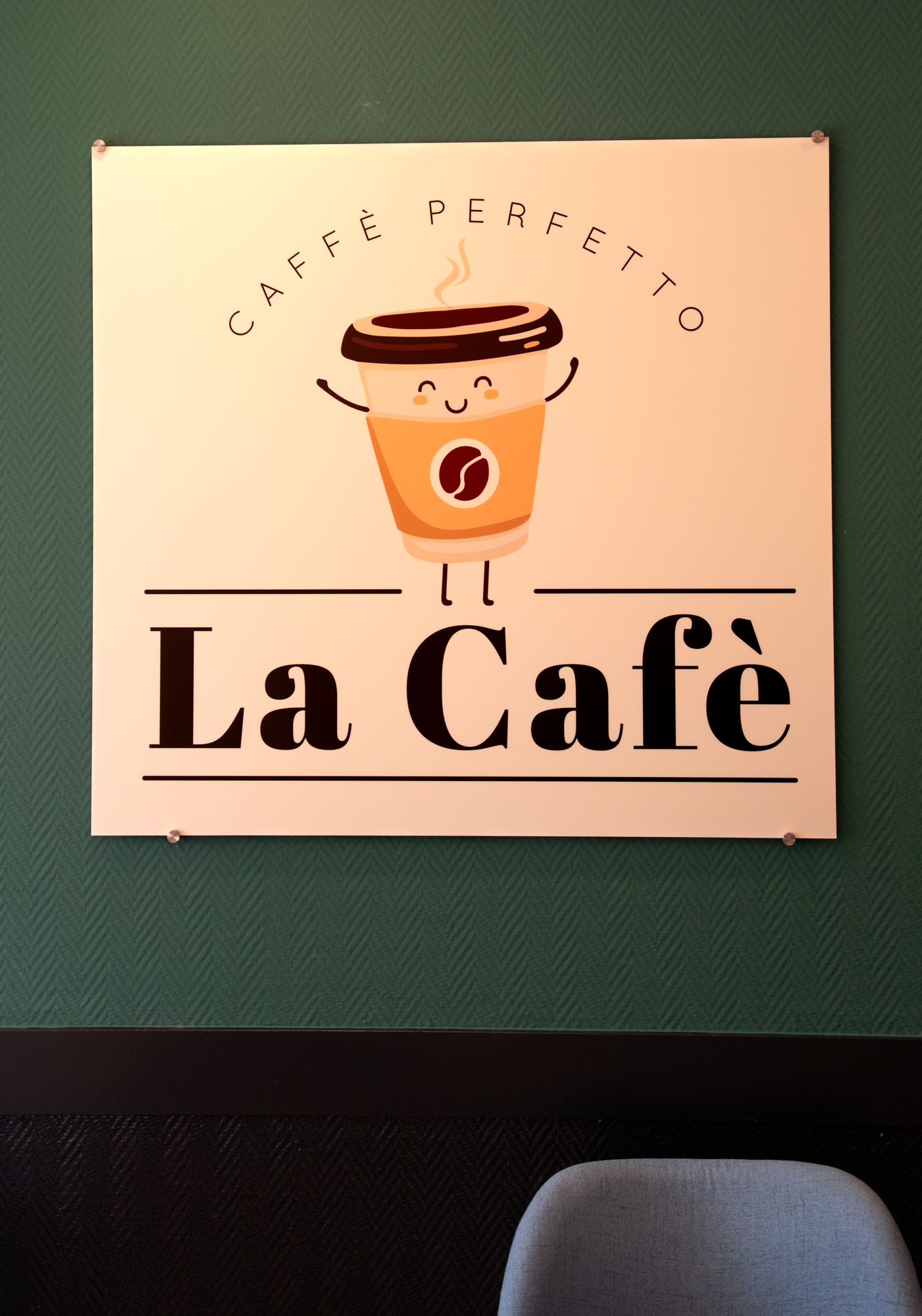 La Cafe33